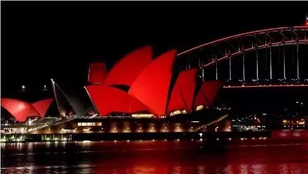  维罗纳保级亮红灯，防线形同虚设遭亚特兰大三度洞穿